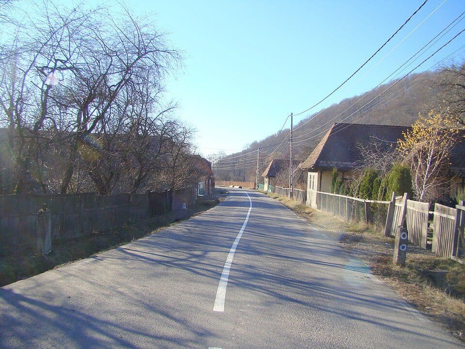Câmpu Cetății - Valea Nirajul Mic - Vf. Saca Mare