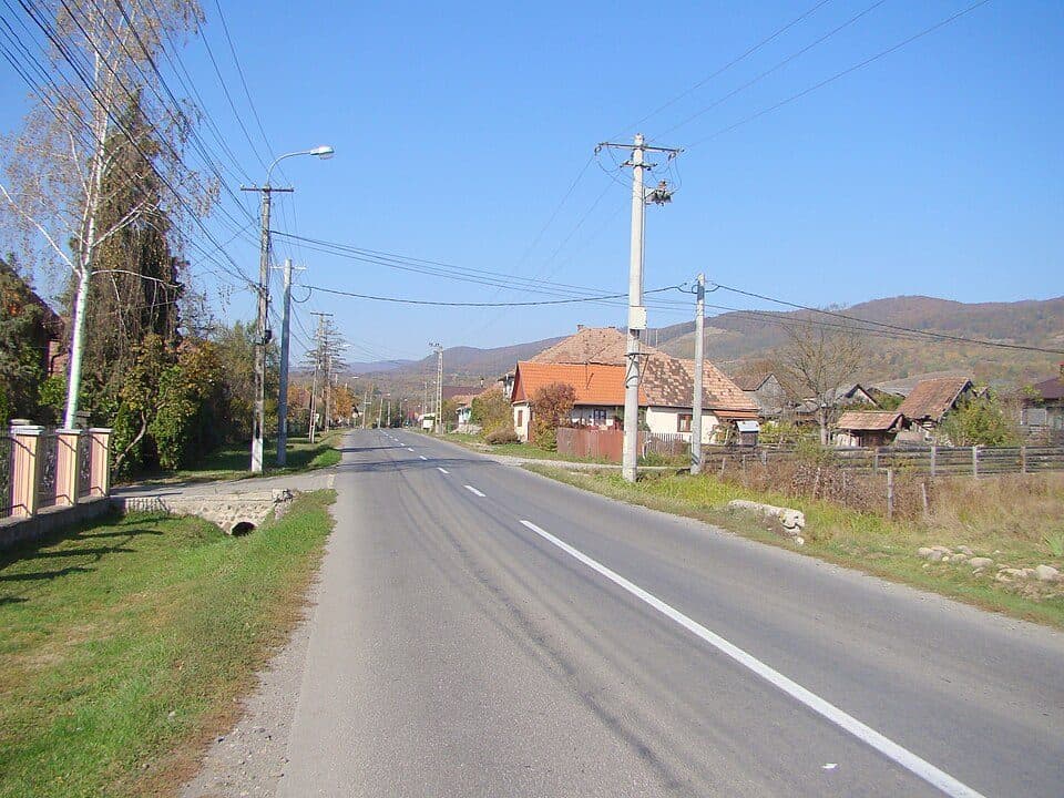 Săcădat - Valea Isuica - Vf. Becheci
