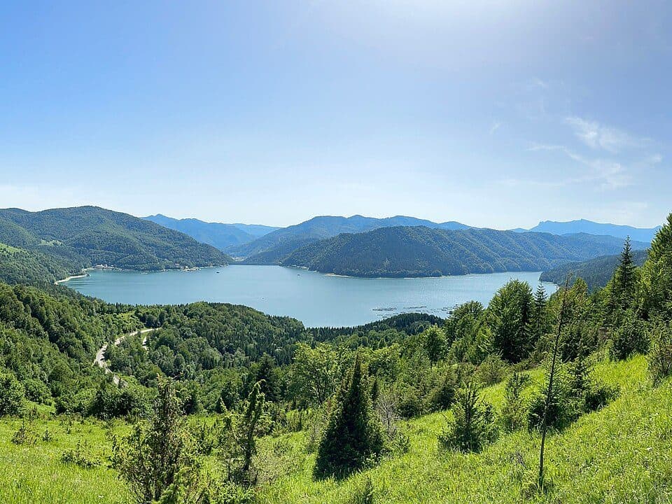 Lacul Izvorul Muntelui — fotografie 2