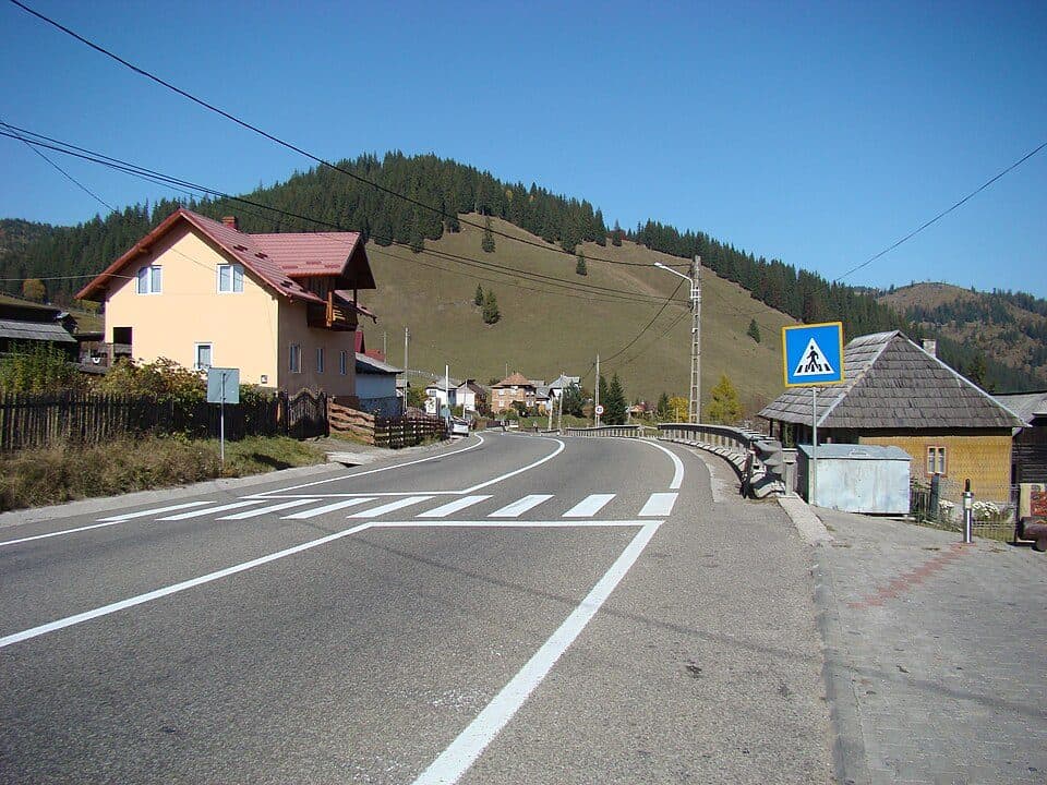 Rusca – Cabana Giumalău – localitatea Valea Putnei (yellow stripe)