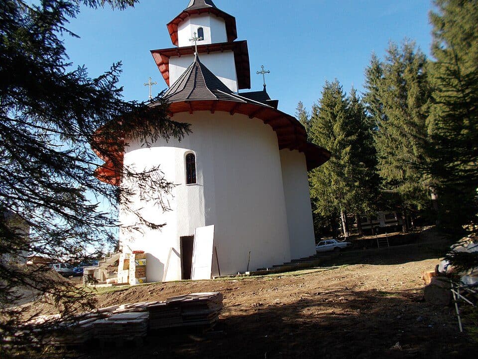 Vatra Dornei – Vârful Runc – Vârful Suhardu Mare – Vârful Omu (blue stripe)
