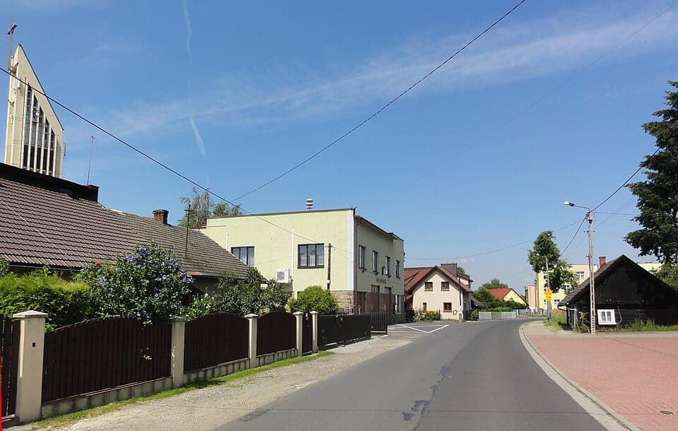 Kobiernice – Przełęcz pod Bujakowskim Groniem