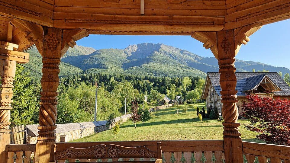 Borșa - Vf. Pietrosul Rodnei - Tarnița La Cruce