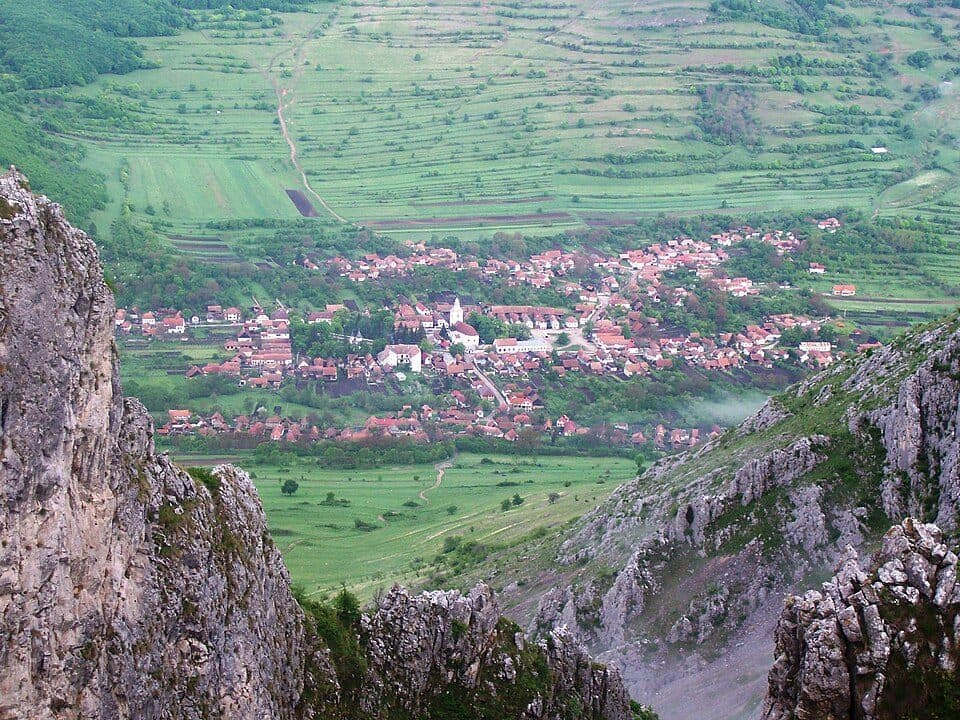 Rimetea - Minele de Fier medievale - șa sub Vf. Corbu