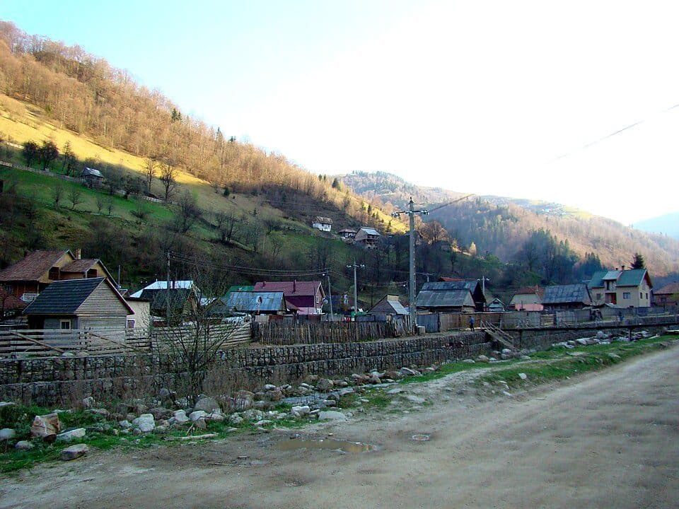 Măguri-Răcătău - Culmea Urășa - Muntele Smidele