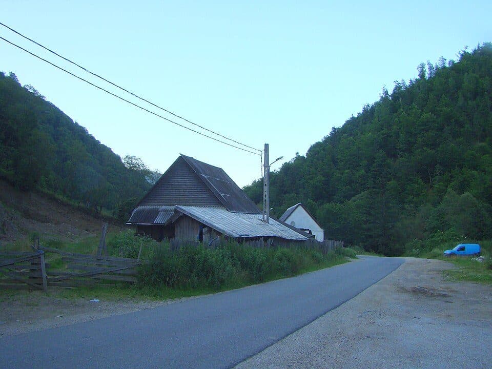 Măguri-Răcătău - Culmea Urășa - Muntele Smidele