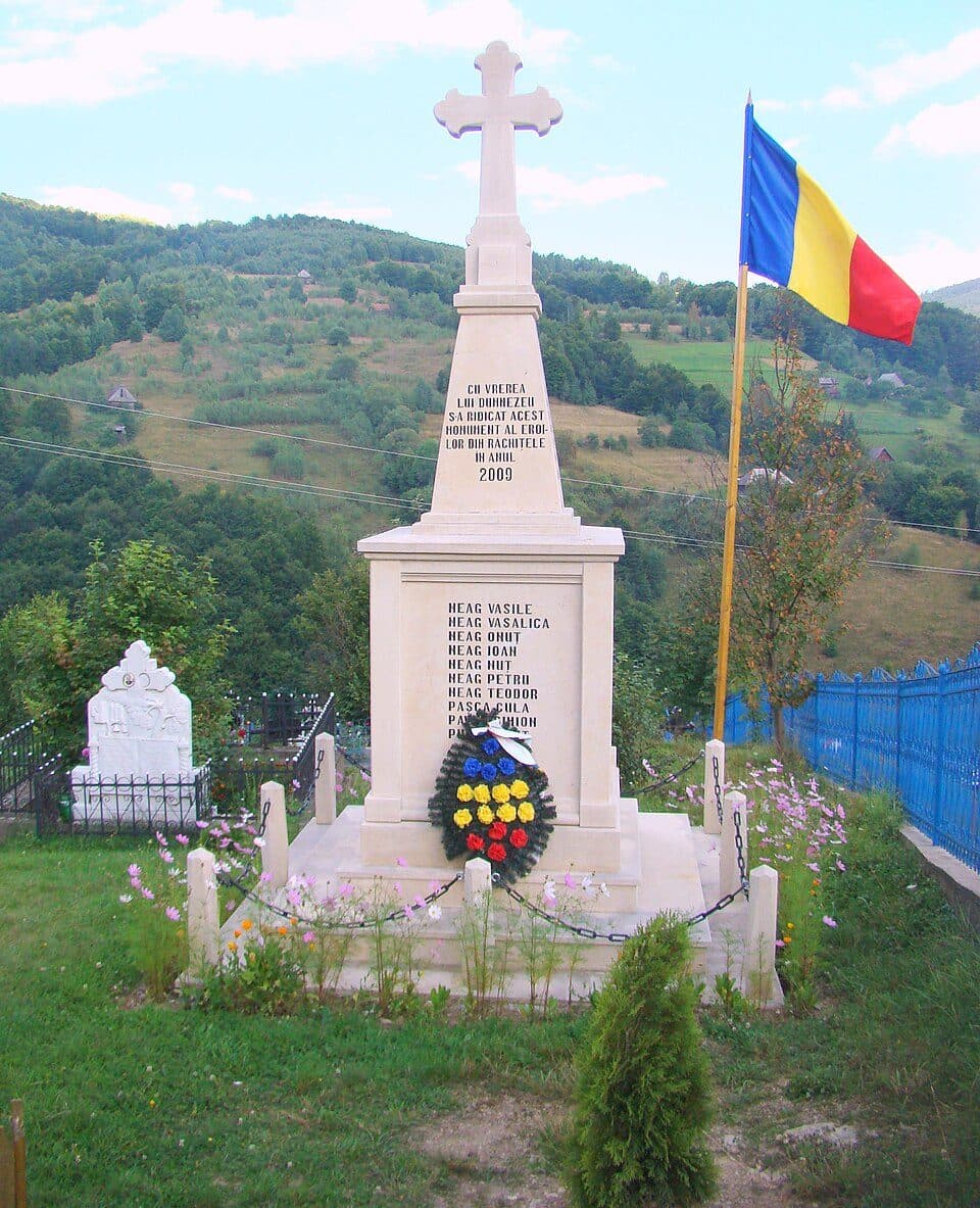 Refugiul Salvamont Răchițele-Vf. Lespezi-Cascada Vălul Miresei-Refugiul Salvamont Răchițele