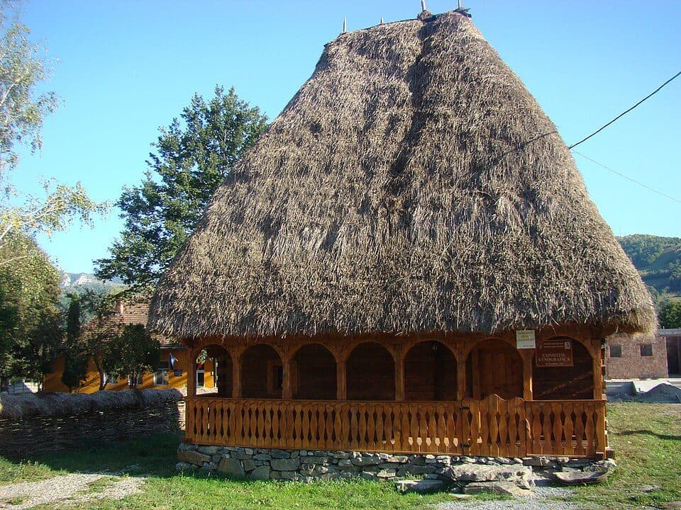 Sălciua de Jos - Peștera Poarta Zmeilor - Izvoarele