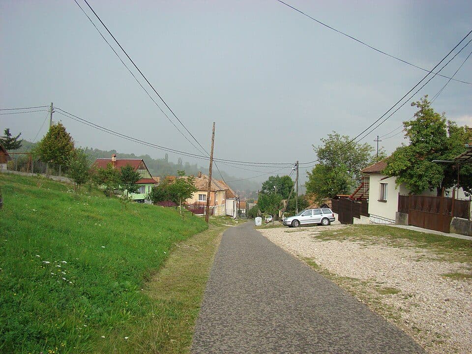Via Mariae M01-46 Petrindu-Macău