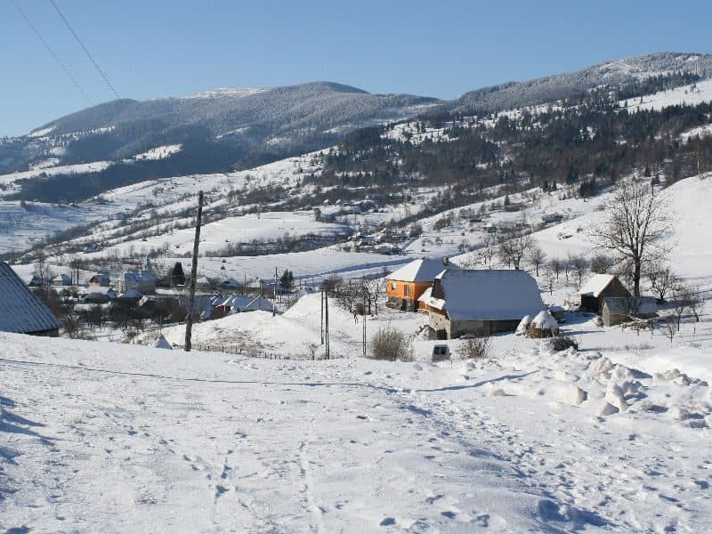 Valea Drăganului - Piatra Bănișorului - Baza de Salvare Vlădeasa