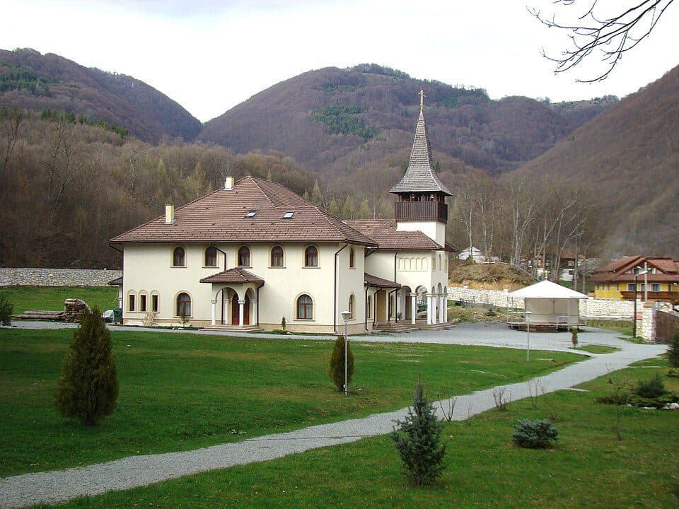 Nagylupsai kolostor