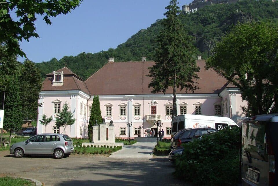 Magna Curia