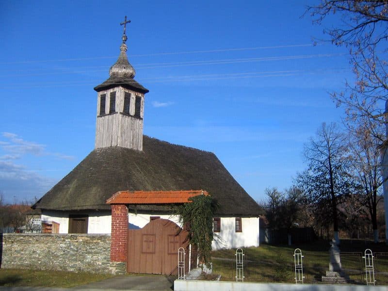 Szent Paraszkiva-fatemplom (Kurtya)