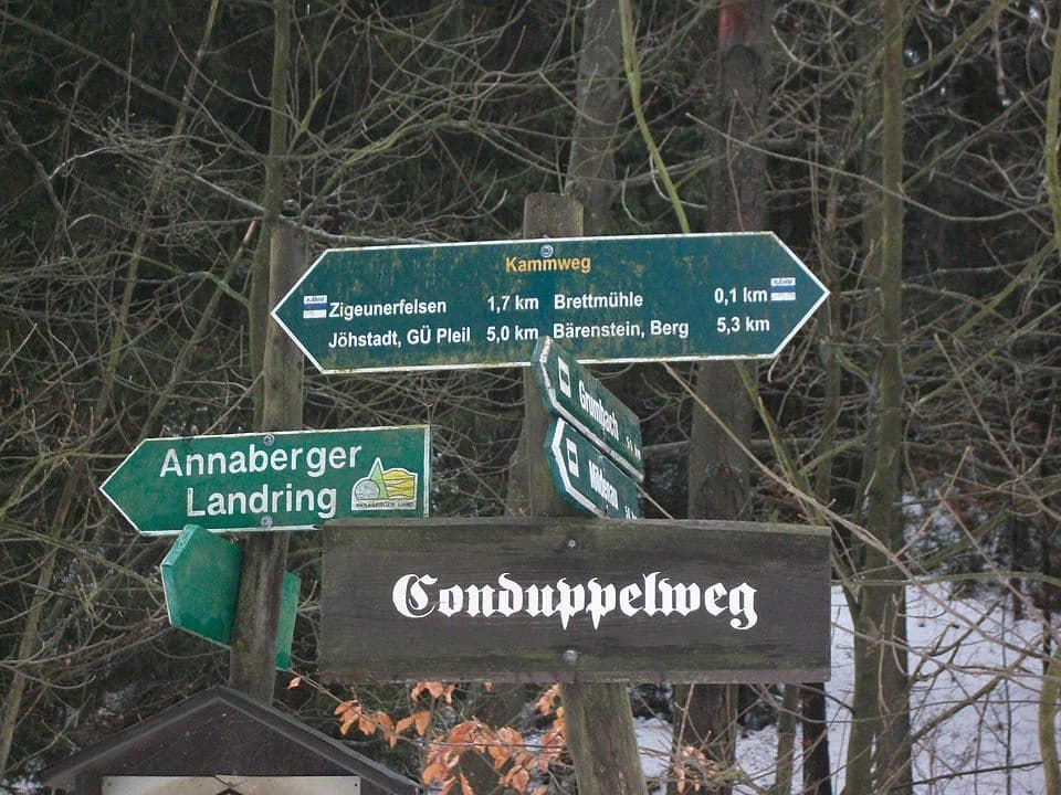 Rundweg Joehstadt gelb-strich