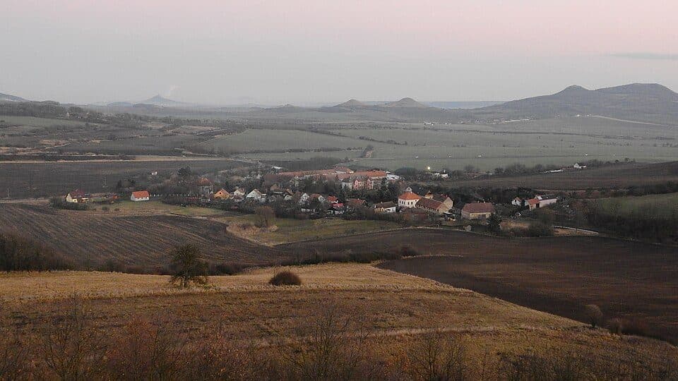 [M] Odbočka na vrchol Milá