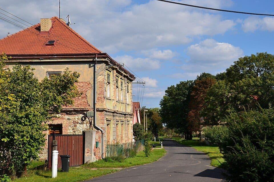 [M] Žatec (žst.) - Vikletice