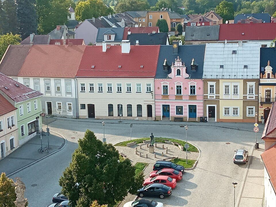 [M] Klášterec nad Ohří (žst.) - Měděnec (žst.)