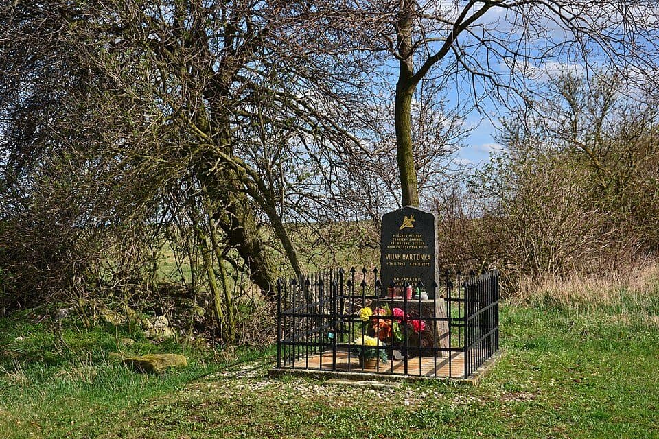 [Z] Kadaň Prunéřov (žst.) - Nad Roklí