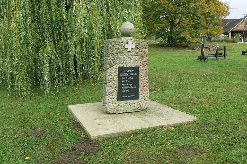 [Ž] Hrob (nám.) - Loučná (bus)