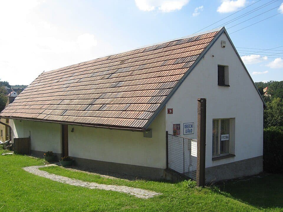 [Ž] Odbočka ke studánce a odpočívadlu