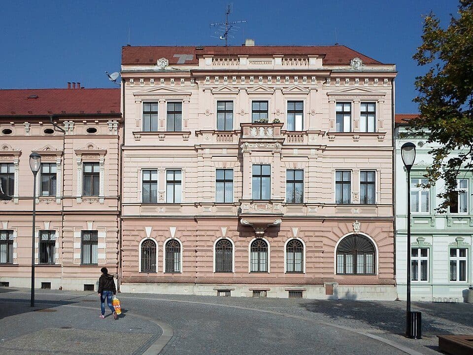 [M] Vysoká Pec - Jirkov, U rybníka (rest.)