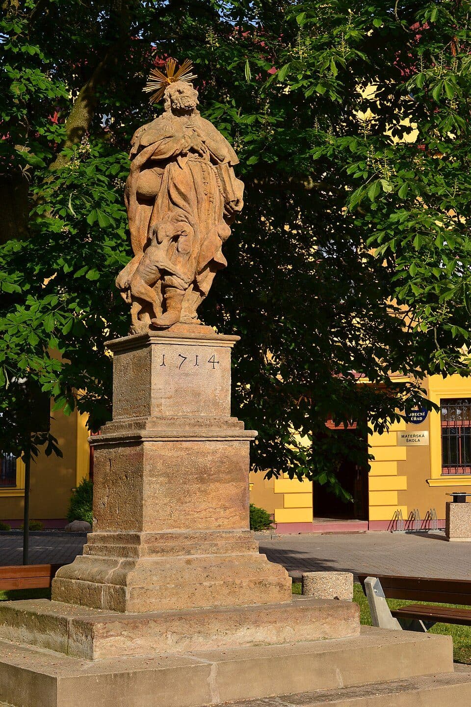 Hrušovany (powiat Chomutov) — zdjęcie 3