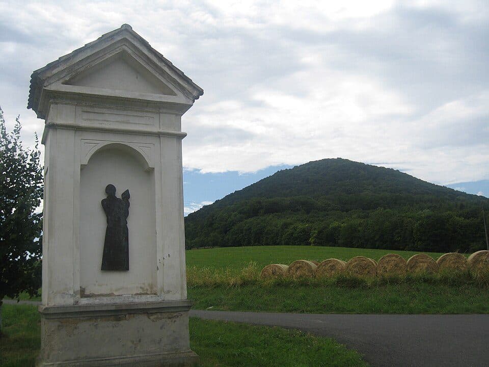 1602