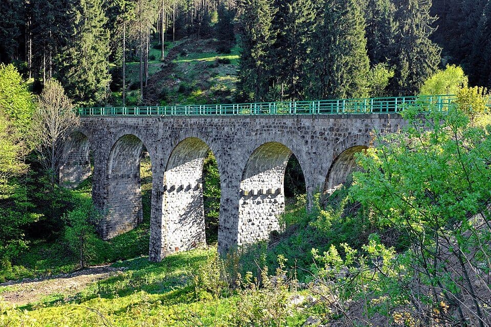 [Z] Odbočka lesní kaple Panny Marie