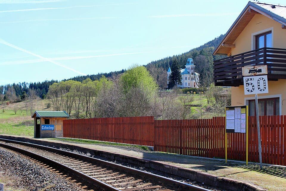 [Z] Karlovy Vary (pošta) - Horní Slavkov (žst.)