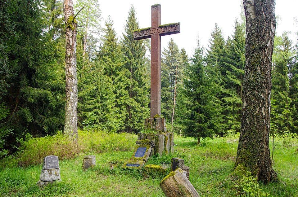 Jindřichovice;Zajatec. tábor a hřbitov