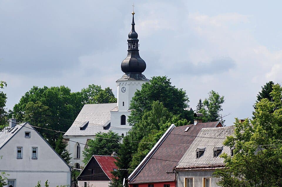 Jindřichovice;Zajatec. tábor a hřbitov