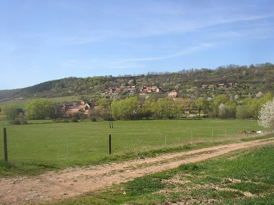 Milý — zdjęcie 1