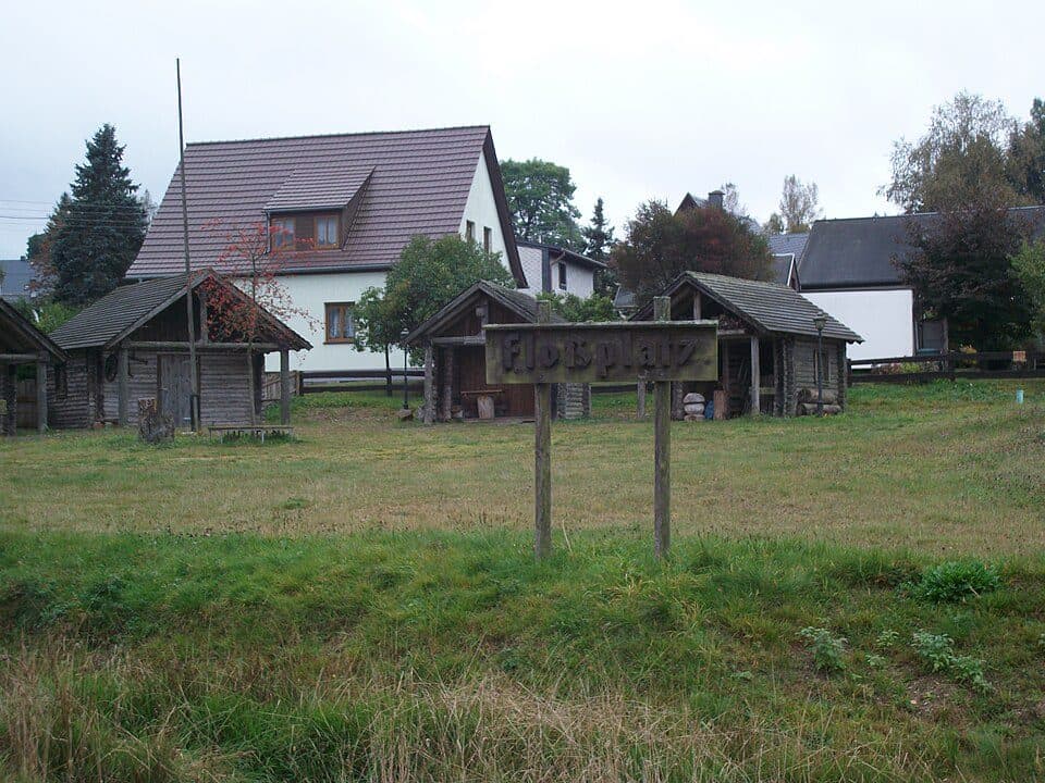 Wanderweg Mark. Rot/Weiß Anschluss Muldenberg