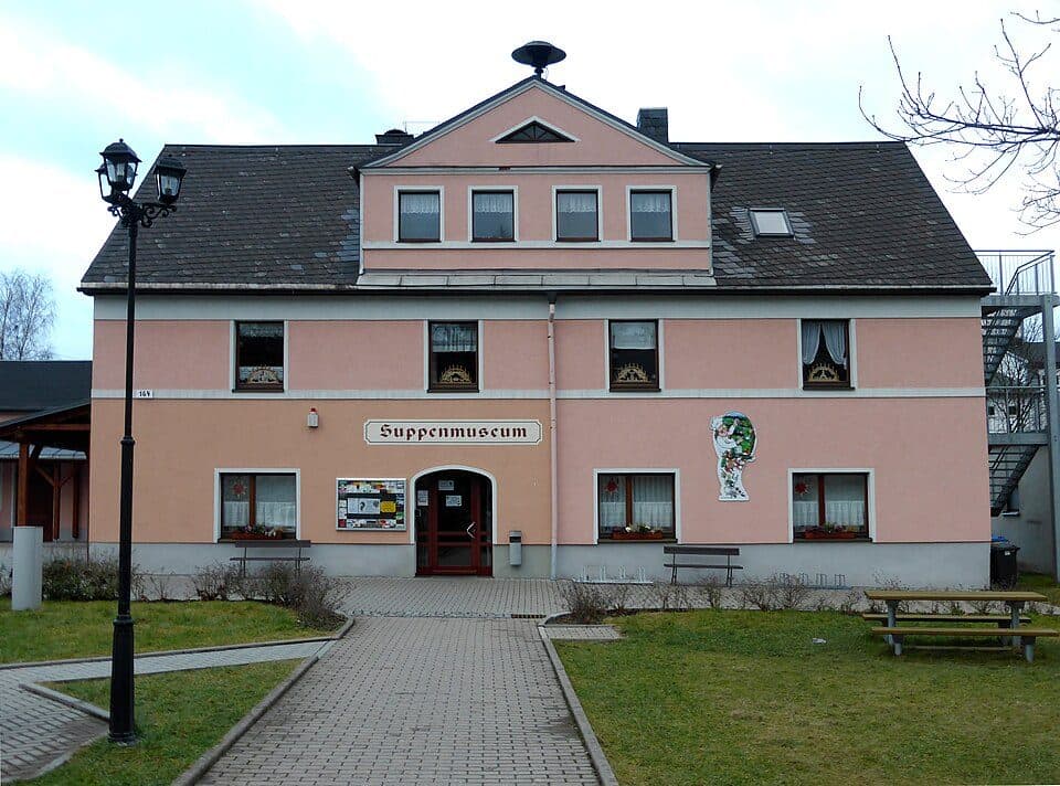 Ww Bärenstein, Parkplatz am Fuße des Berges-Richtung Kretscham-Rothensehma