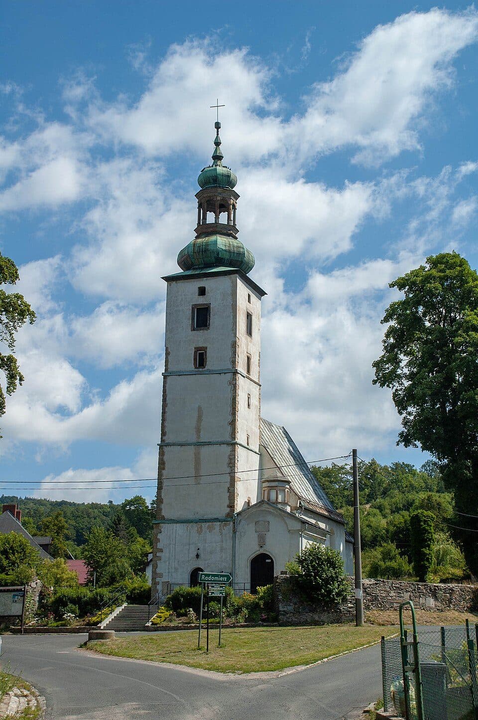 Komarno – Ruiny zamku Niesytno