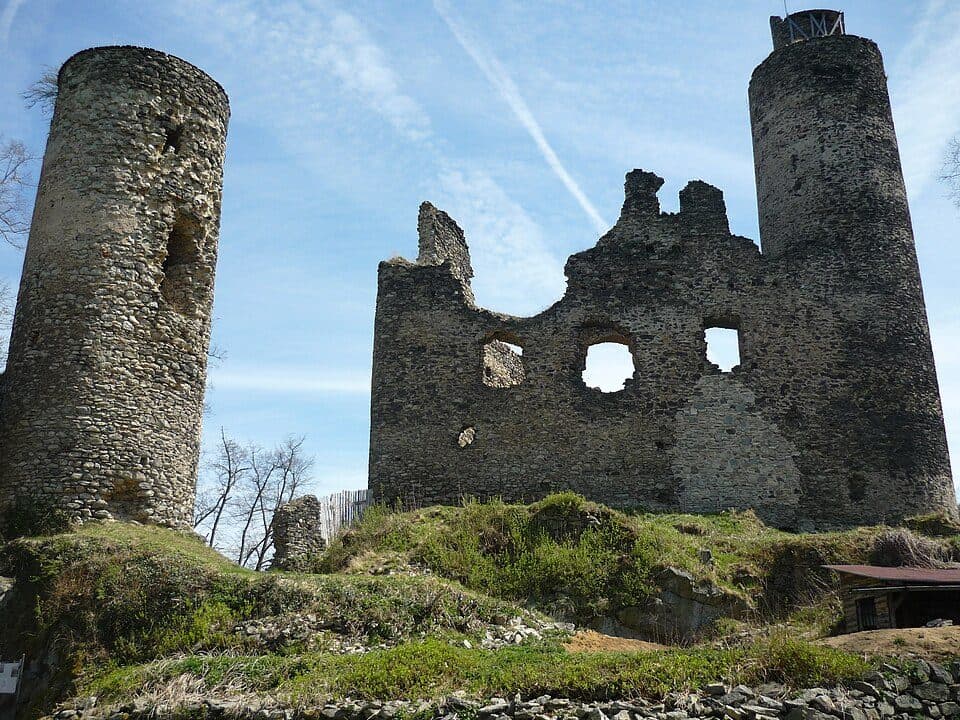 Kostomlaty pod Milešovkou (zamek)