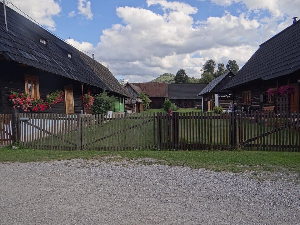 Rázc. Červená skala - Červená skala