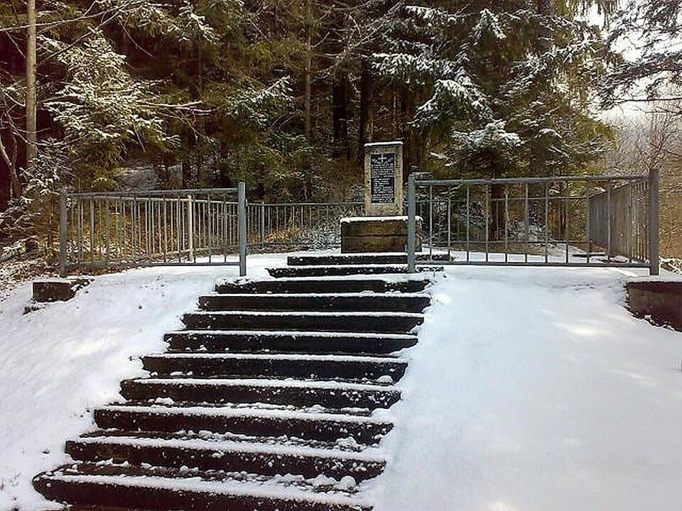 Chodník Zdenka Hochmuta
