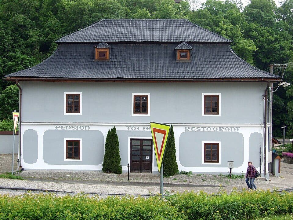 Oravský Podzámok, stanica - Javorová