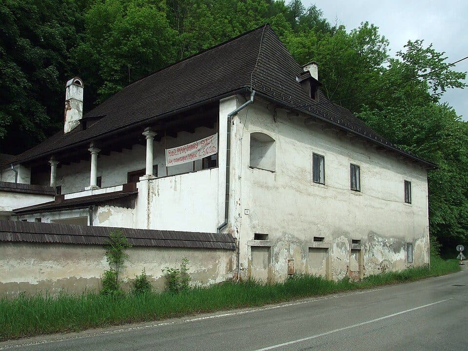 Oravský Podzámok, stanica - Javorová