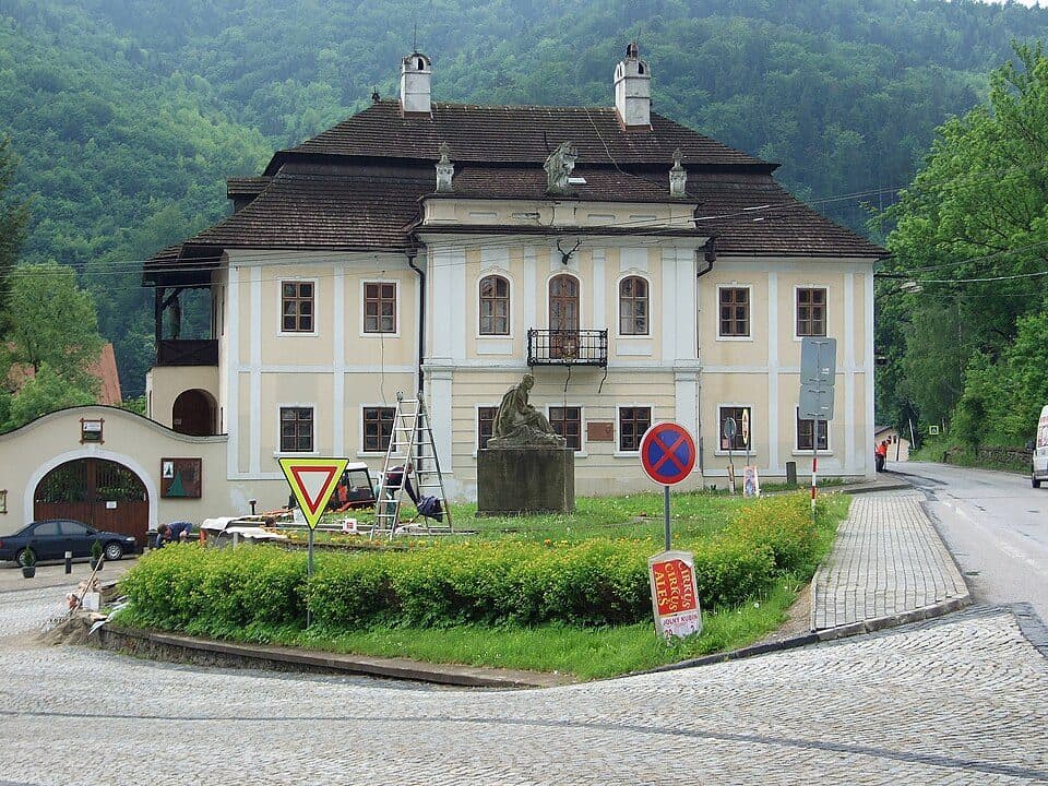 Oravský Podzámok, stanica - Javorová