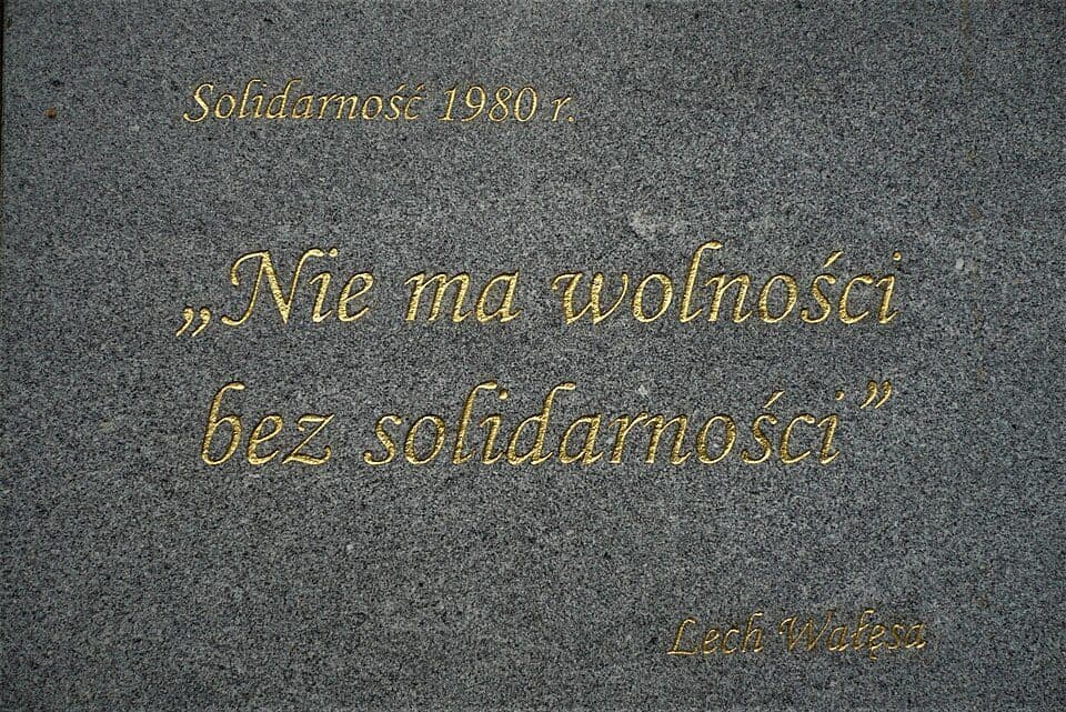 Ścieżka spacerowa żółta