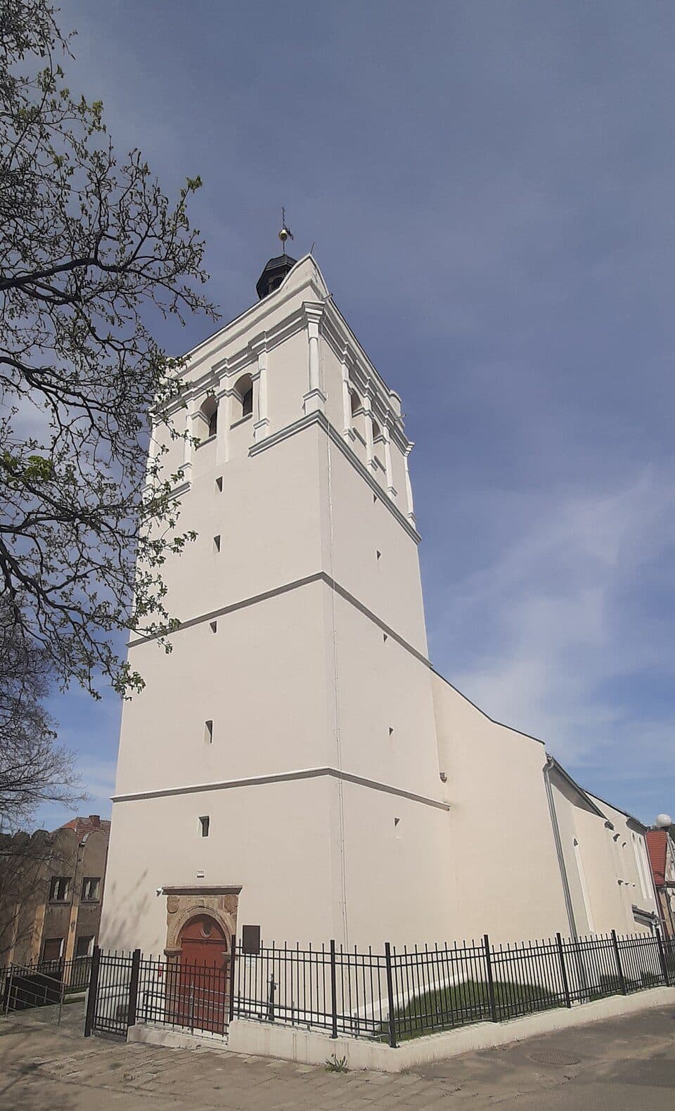 Żółty szlak pieszy