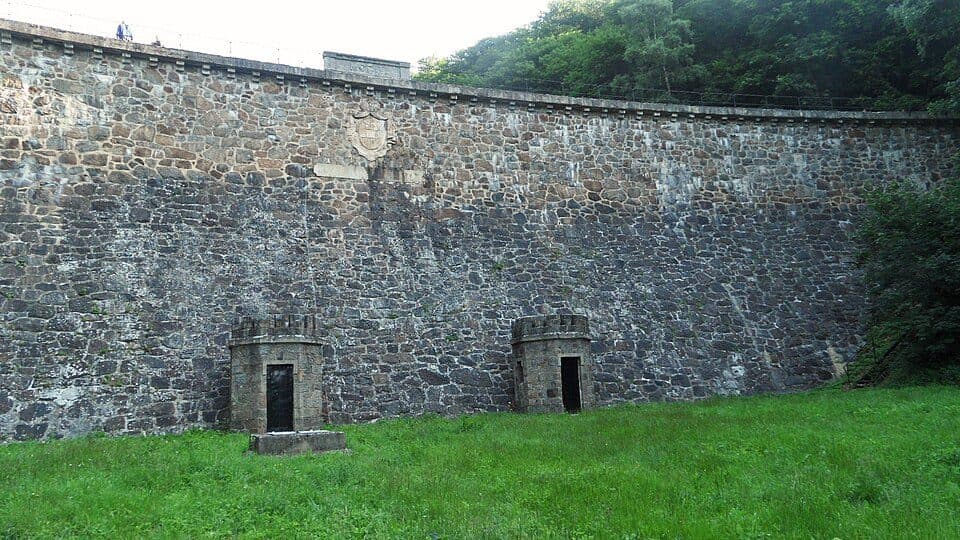 [M] Horní Jiřetín - Brandov (odb. Jedlová vrchol)