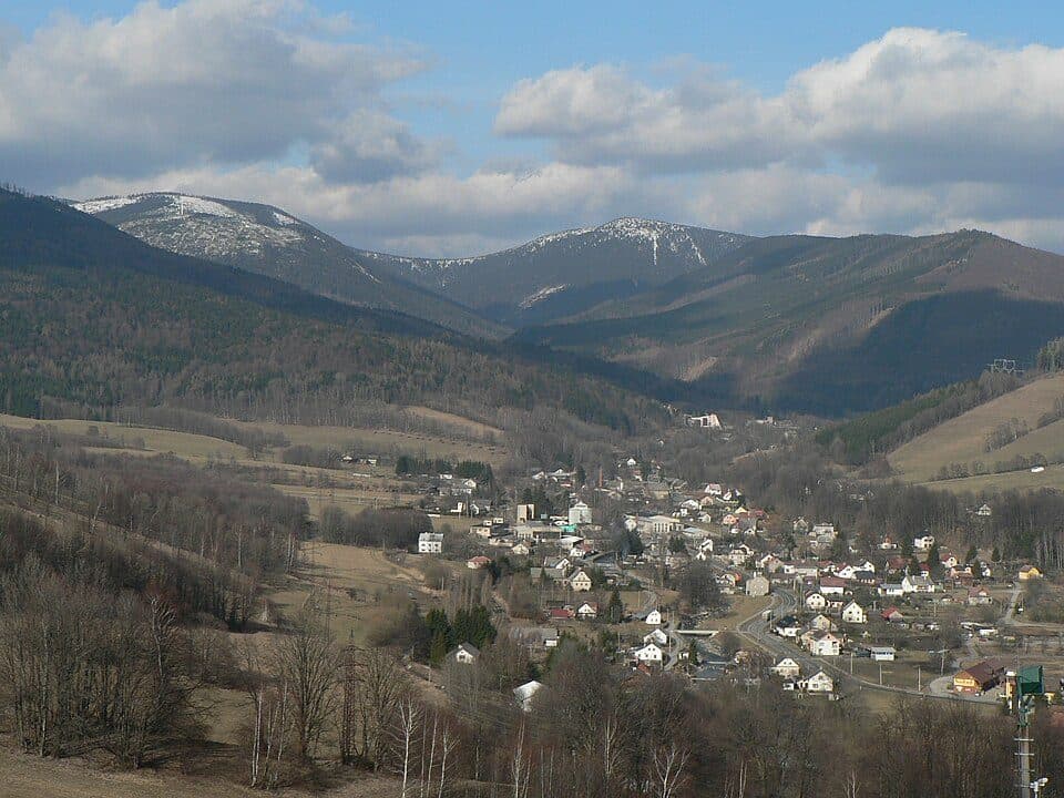 [Z] Vikýřovice (žst.) - Tři Kameny (Útulna)