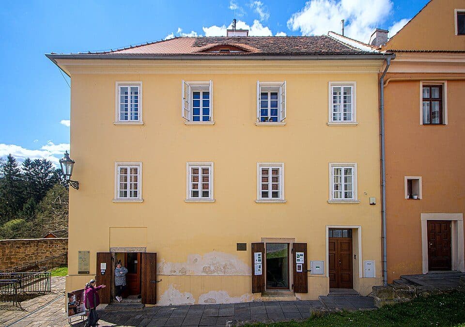 [Č] Holany - Ploskovice