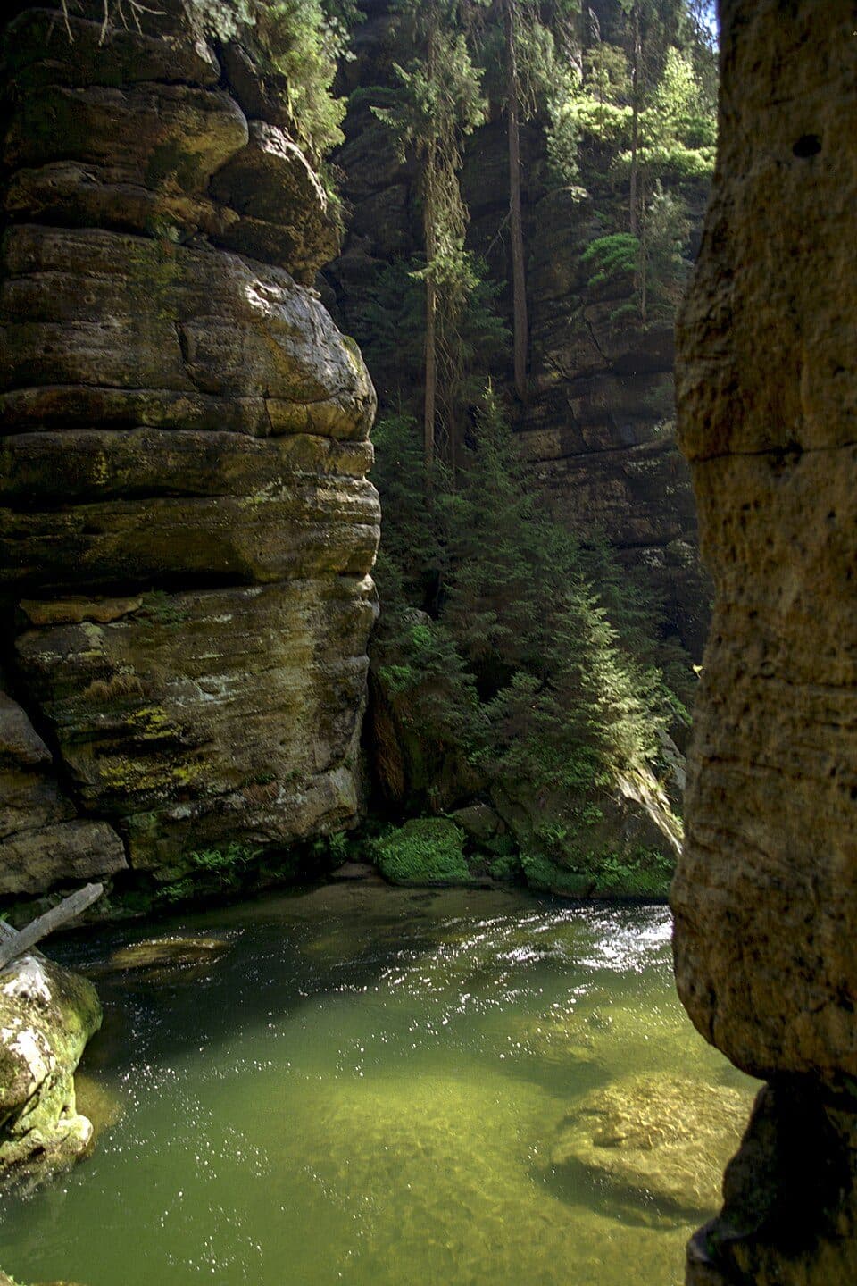 Verbindung zwischen Lindengründel, Luchsstein und Brückengrund