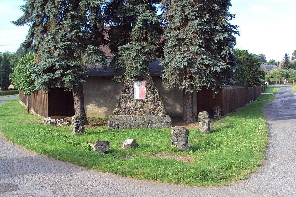 odbočka na Korecký vrch