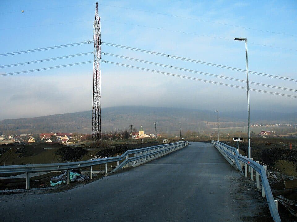 [Č] odbočka ke zřícenině Ronov