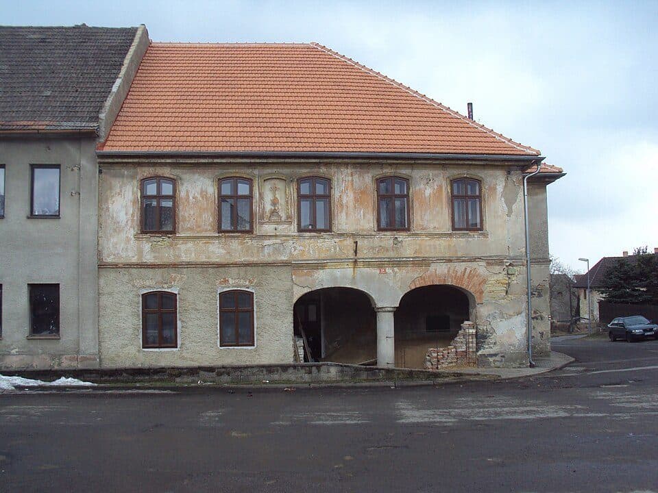 [Č] odbočka ke zřícenině Ronov
